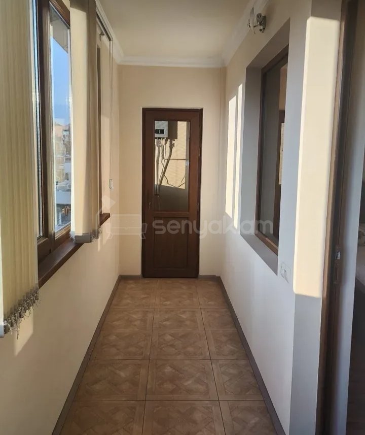 3 Սենյականոց Բնակարան, 78քմ, 5/9 հարկ, Կապիտալ Վերանորոգված, Կահավորված, Արևկող