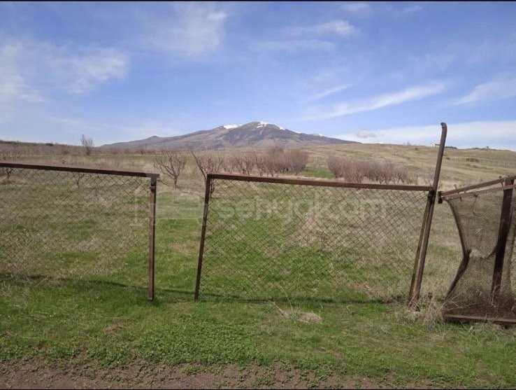 Հողատարածք, 6000քմ, Ոռոգման Ջրով, Ցանկապատված