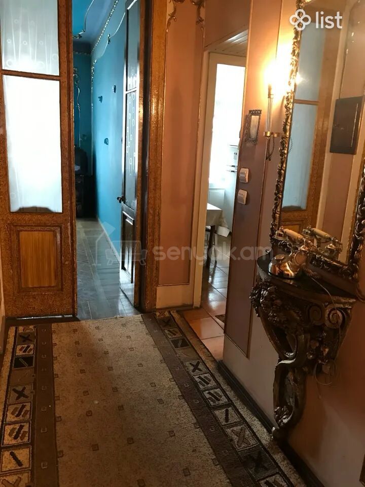 3 Սենյականոց Բնակարան Քարե Շենքում, 70քմ, 4/5 հարկ, Պետական Վիճակում