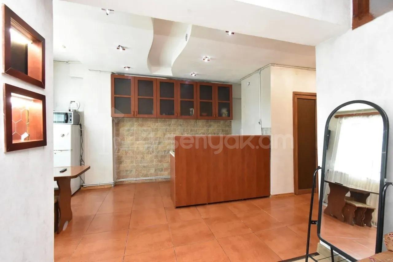 1 Սենյականոց Բնակարան, 40քմ, 2/12 հարկ, Կապիտալ Վերանորոգված