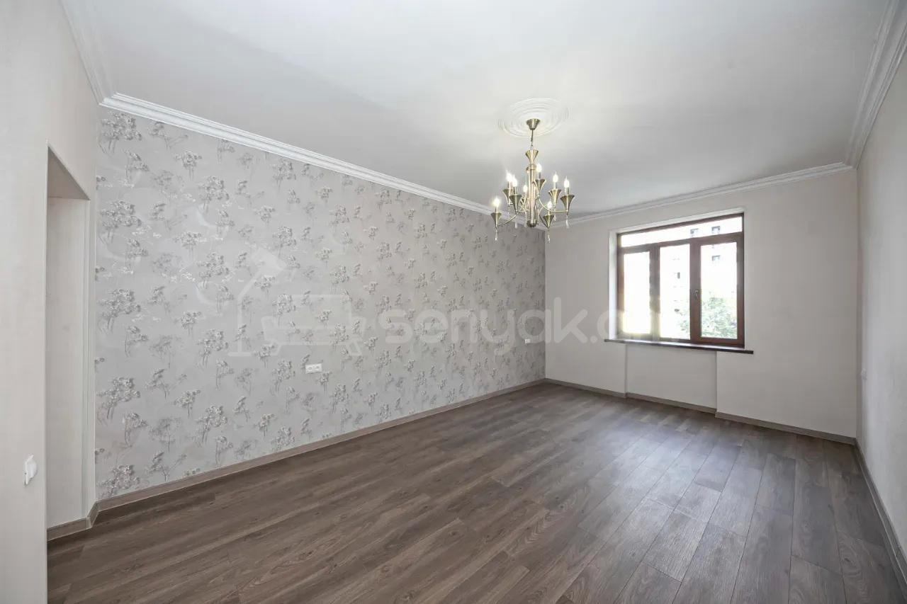 2 Սենյականոց Բնակարան Քարե Շենքում, 56քմ, 3/5 հարկ, Կապիտալ Վերանորոգված