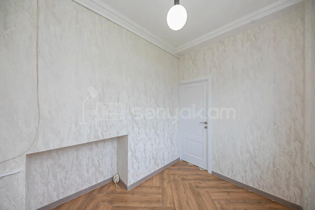 2 Սենյականոց Բնակարան Քարե Շենքում, 56քմ, 3/5 հարկ, Կապիտալ Վերանորոգված