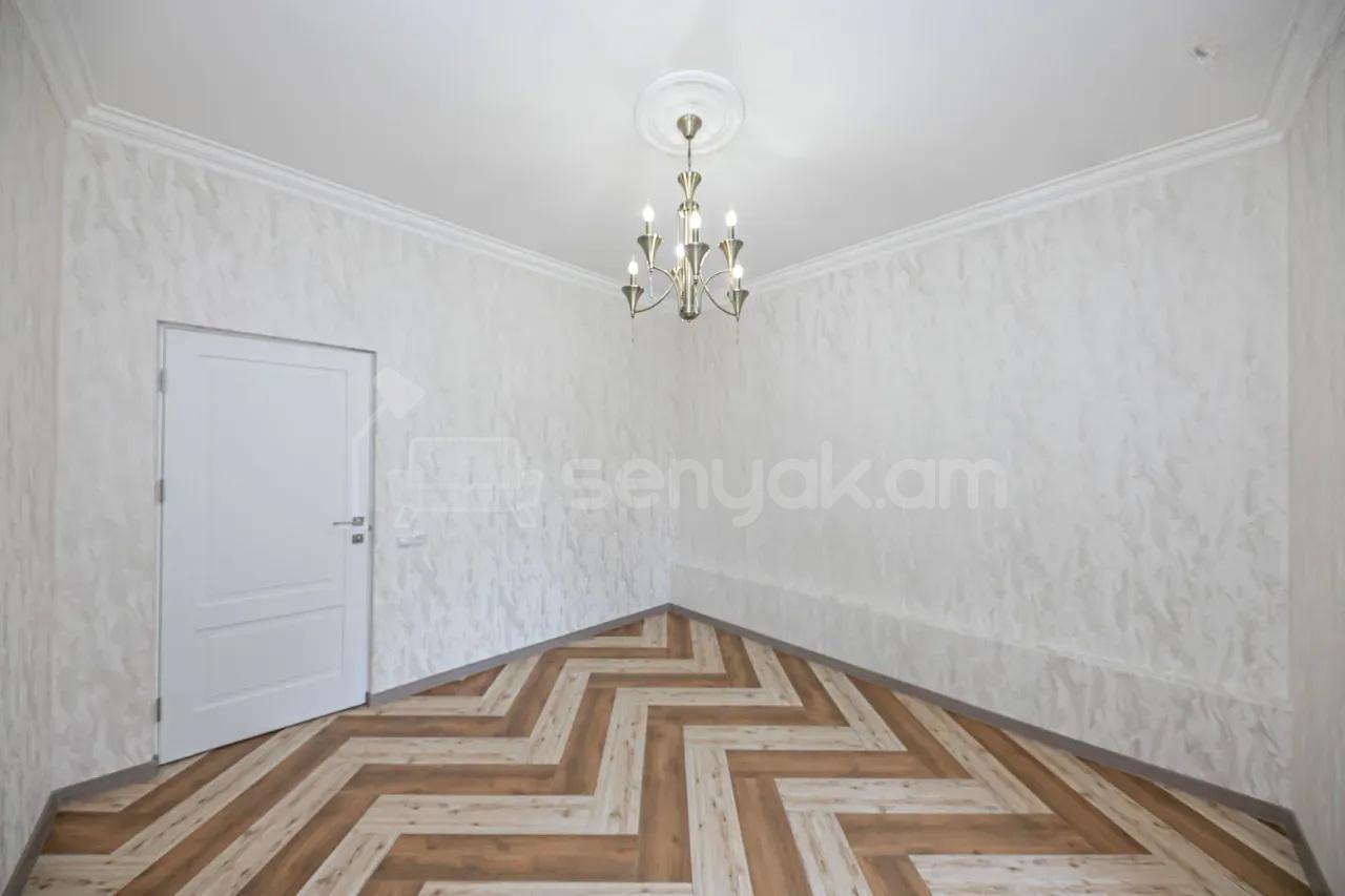 2 Սենյականոց Բնակարան Քարե Շենքում, 56քմ, 3/5 հարկ, Կապիտալ Վերանորոգված