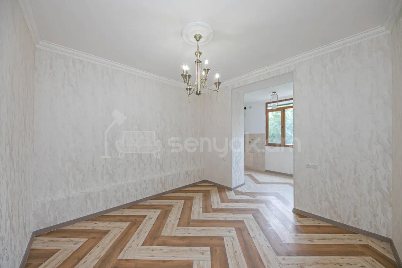 2 Սենյականոց Բնակարան Քարե Շենքում, 56քմ, 3/5 հարկ, Կապիտալ Վերանորոգված