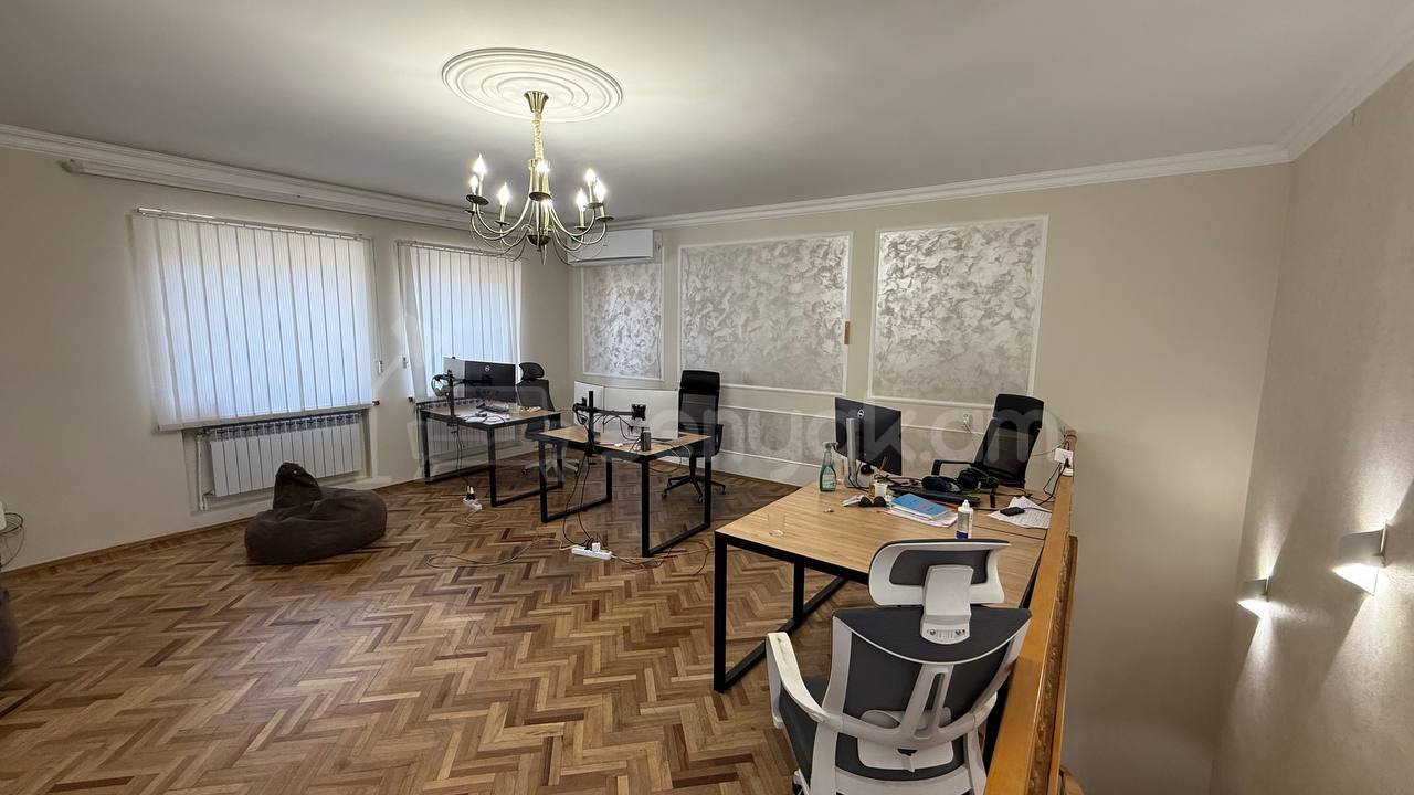 Օֆիսային Տարածք, 278քմ, Կապիտալ Վերանորոգված