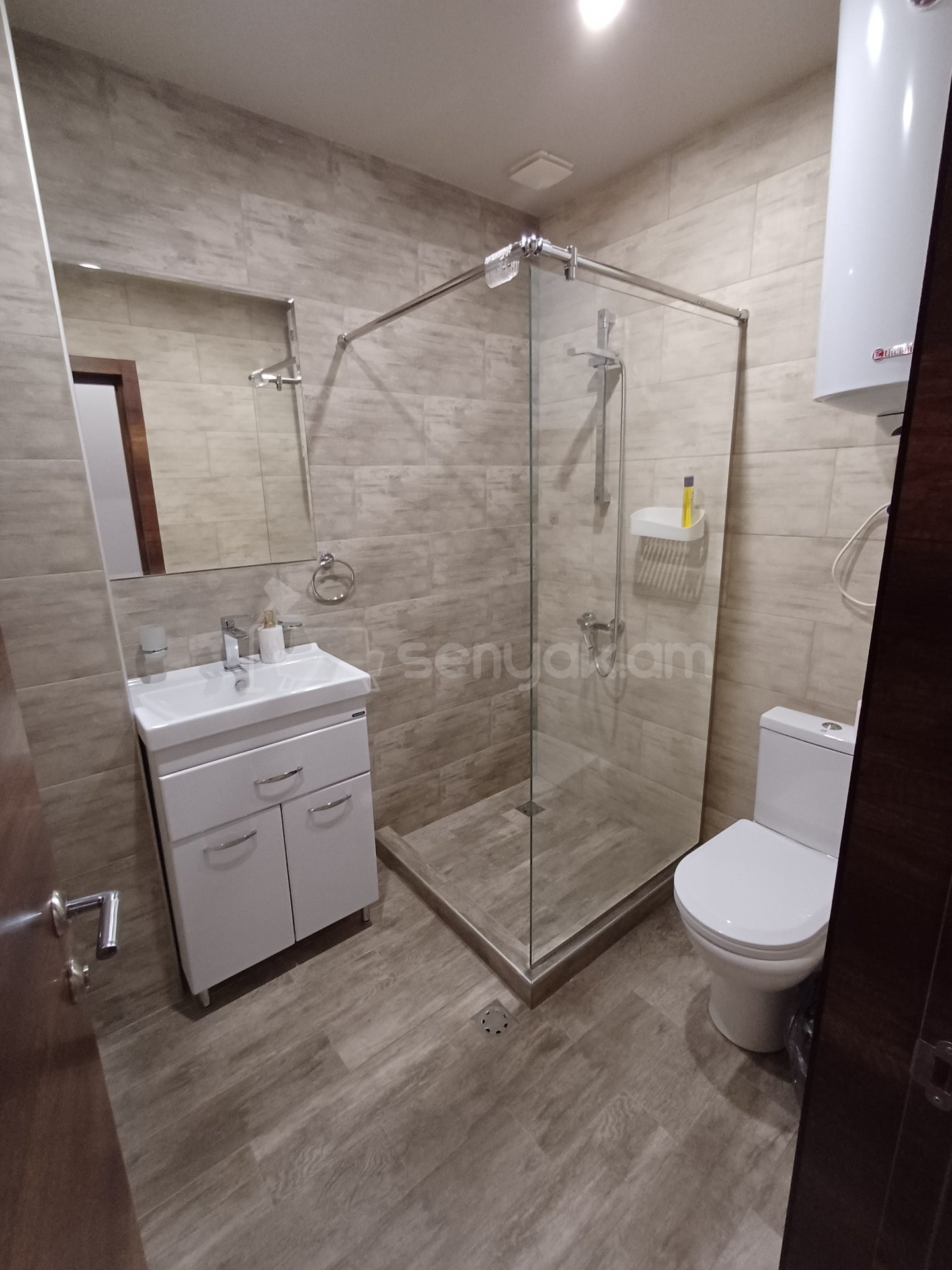 1 Սենյականոց Բնակարան Նորակառույցում, 31քմ, 6/12 հարկ, Դիզայներական Վերանորոգված