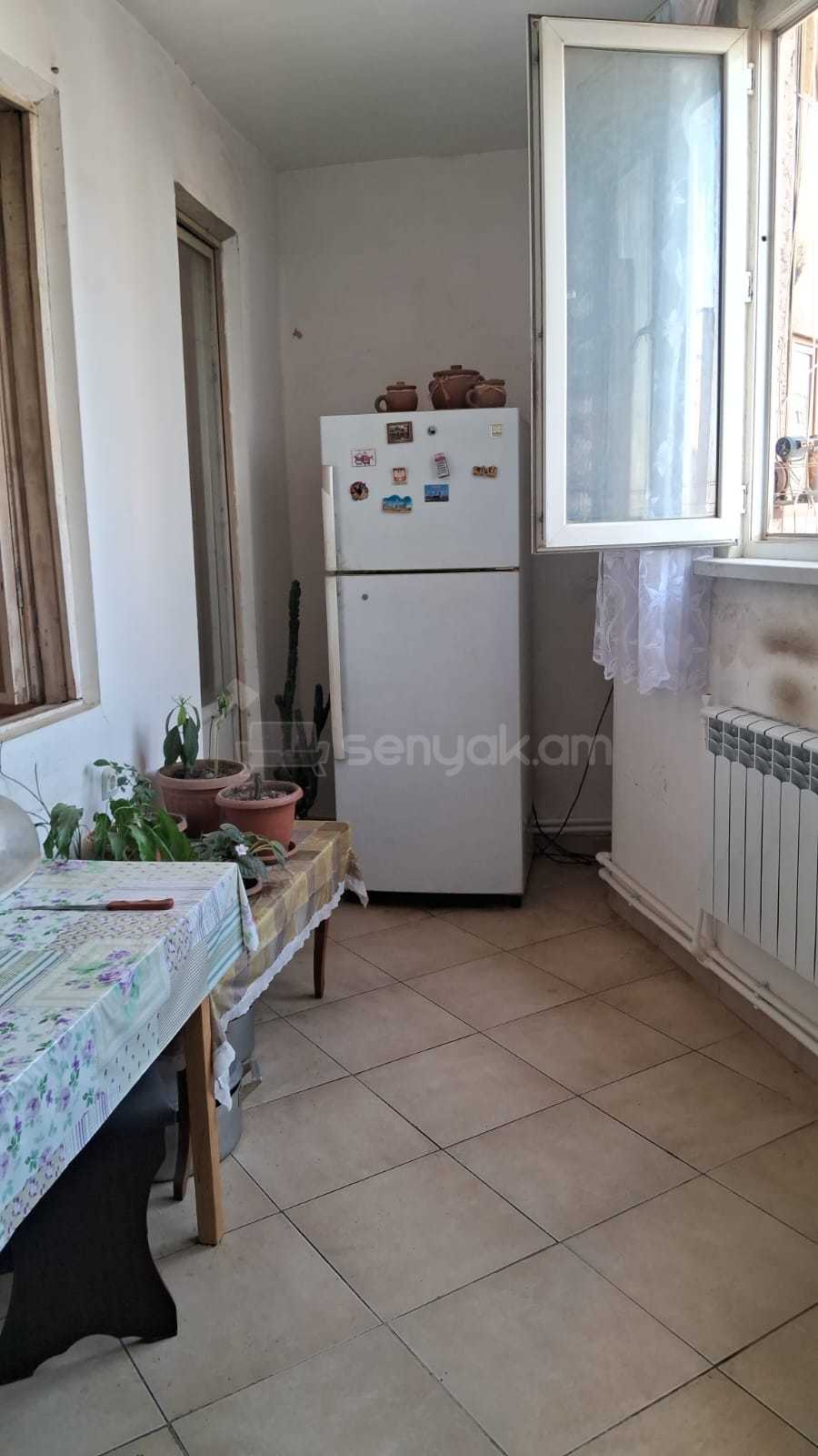 4 Սենյականոց Բնակարան, 99քմ, 11/16 հարկ, Պետական Վիճակում