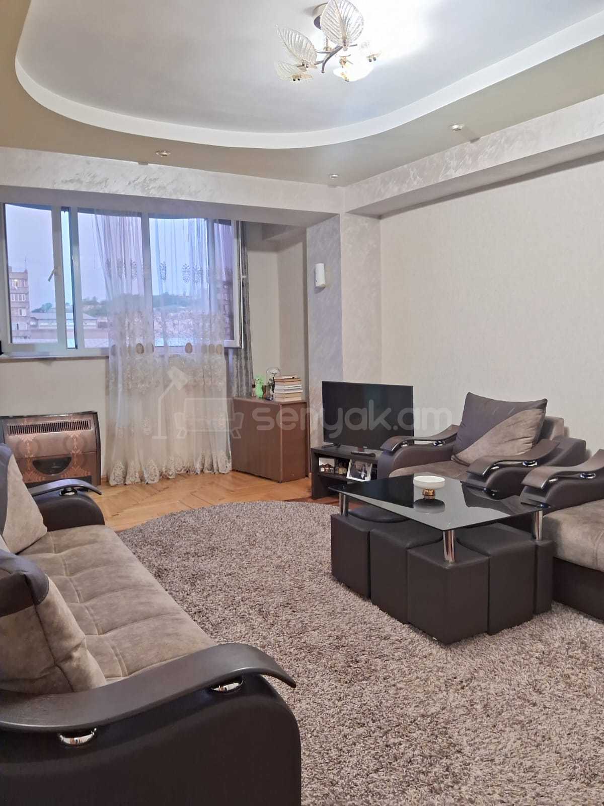 2 Սենյականոց Բնակարան, 48քմ, 7/9 հարկ, Նորմալ Վիճակում