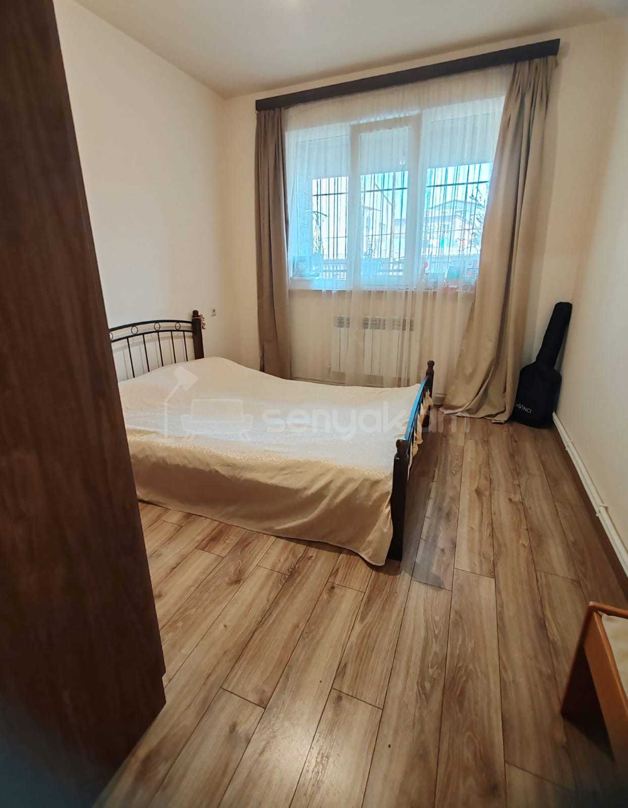 4 Սենյականոց Բնակարան Քարե Շենքում, 109քմ, 1/5 հարկ, Կապիտալ Վերանորոգված