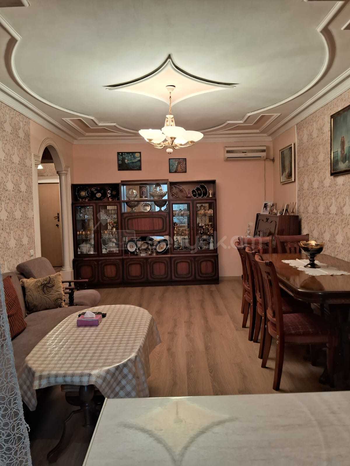 3 Սենյականոց Բնակարան, 80քմ, 7/9 հարկ, Նորմալ Վիճակում