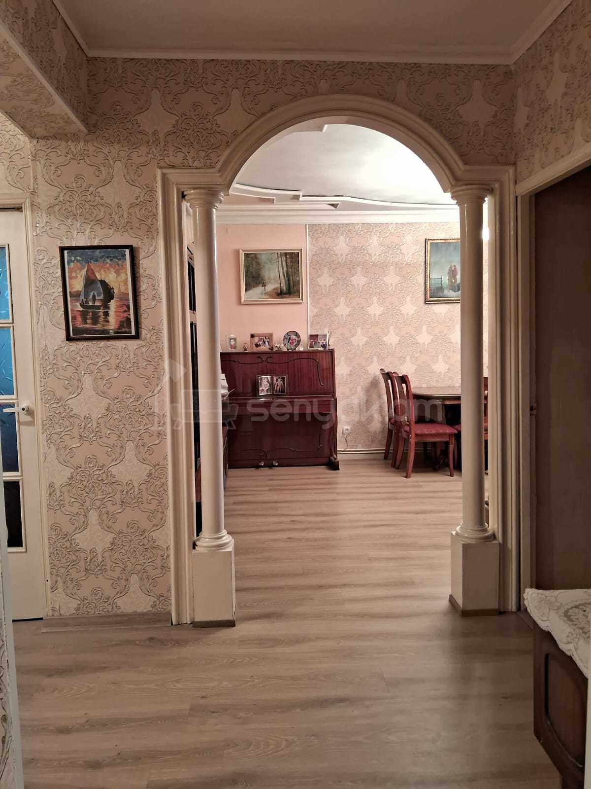 3 Սենյականոց Բնակարան, 80քմ, 7/9 հարկ, Նորմալ Վիճակում