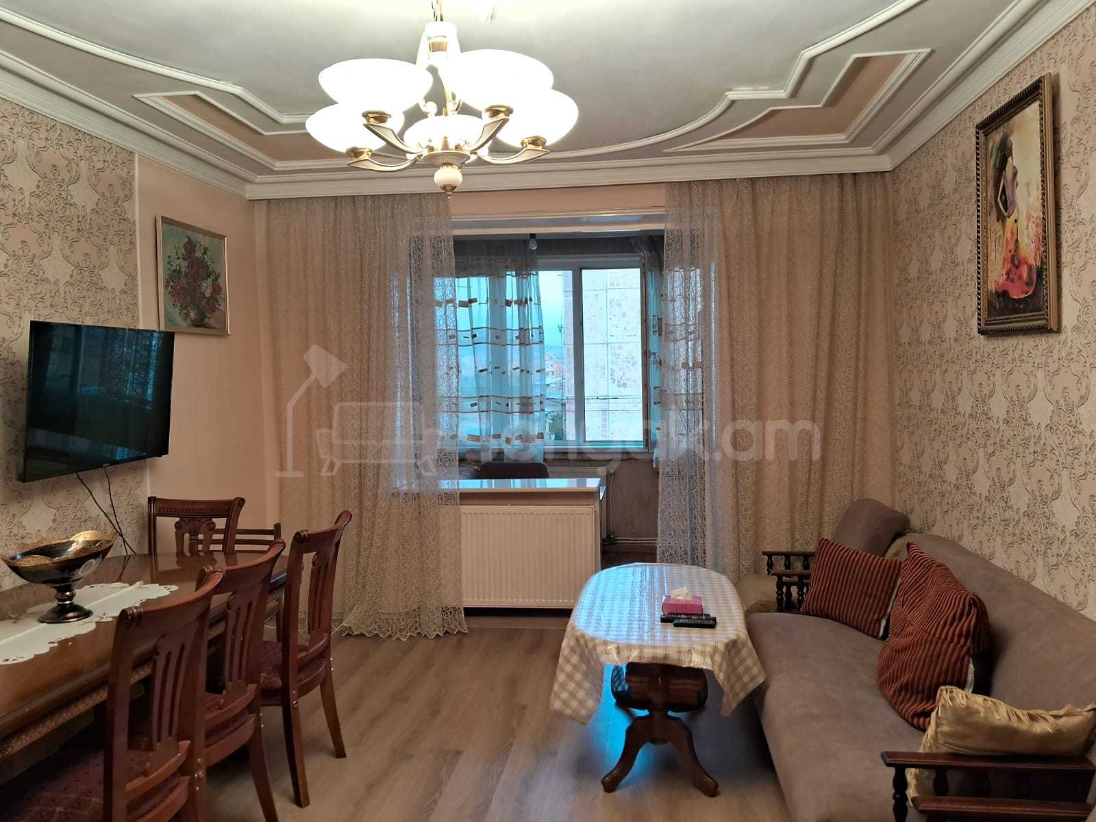 3 Սենյականոց Բնակարան, 80քմ, 7/9 հարկ, Նորմալ Վիճակում