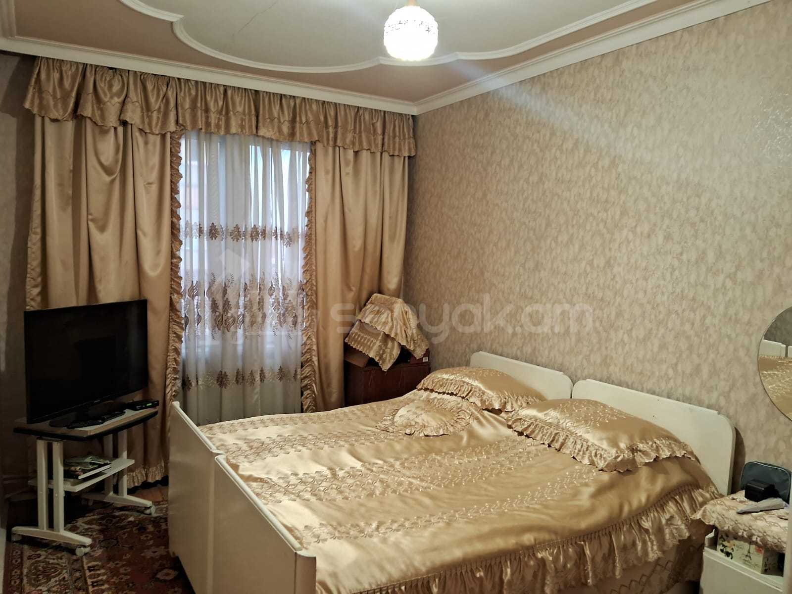 3 Սենյականոց Բնակարան, 80քմ, 7/9 հարկ, Նորմալ Վիճակում