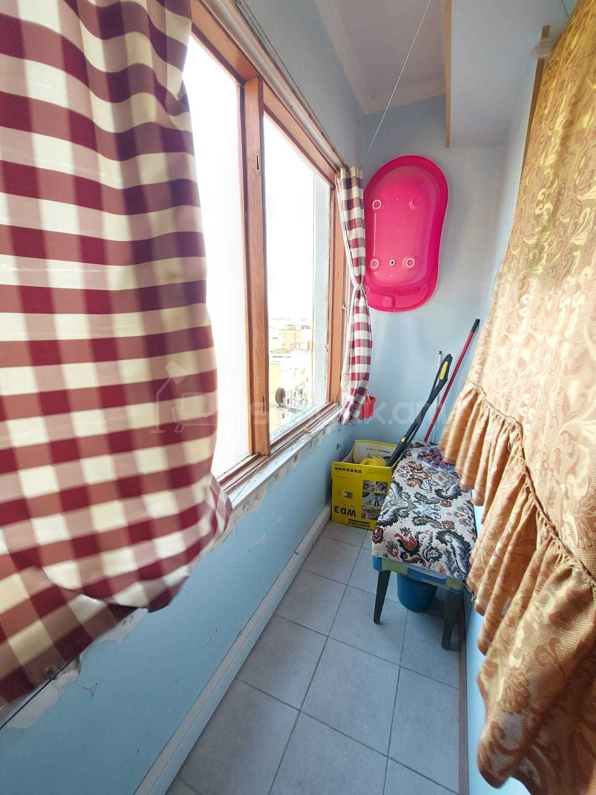 3 Սենյականոց Բնակարան, 82քմ, 12/14 հարկ, Նորմալ Վիճակում