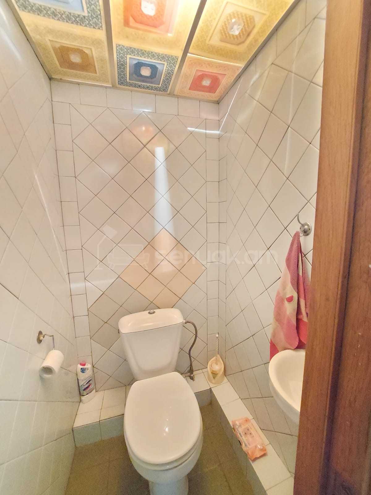 3 Սենյականոց Բնակարան, 82քմ, 12/14 հարկ, Նորմալ Վիճակում