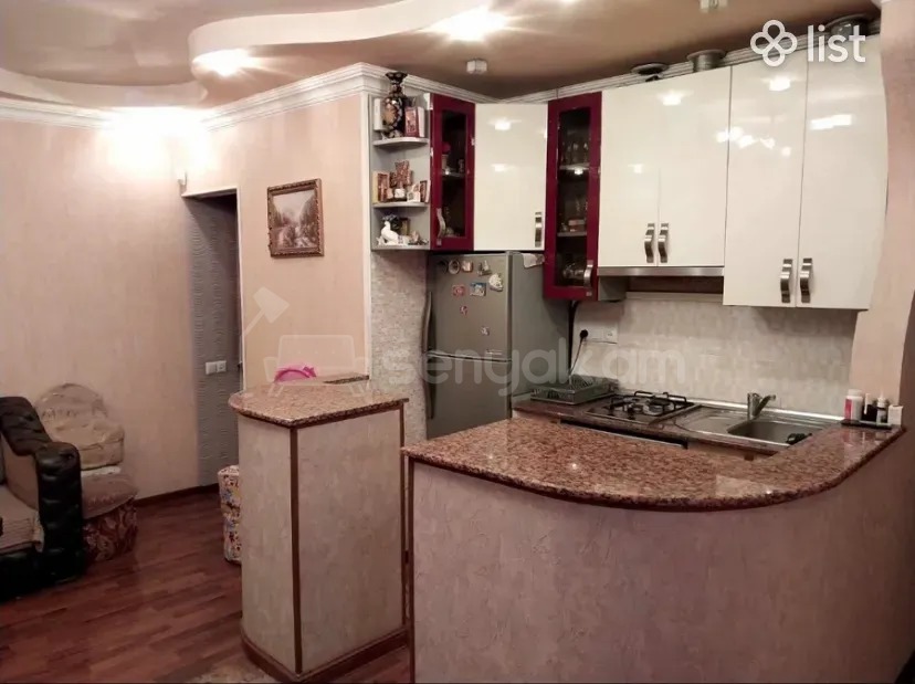 1 Սենյականոց Բնակարան Քարե Շենքում, 52քմ, 4/9 հարկ, Նորմալ Վիճակում, Կահավորված