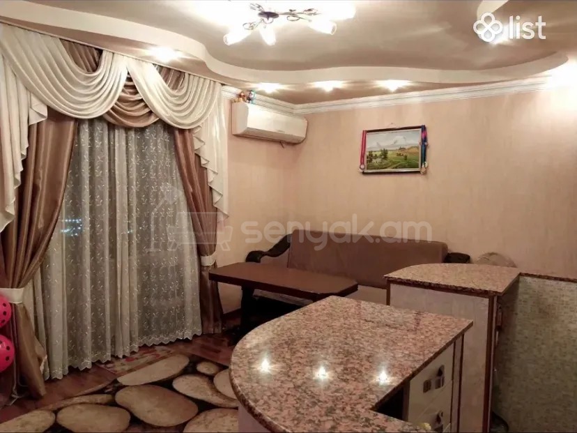 1 Սենյականոց Բնակարան Քարե Շենքում, 52քմ, 4/9 հարկ, Նորմալ Վիճակում, Կահավորված