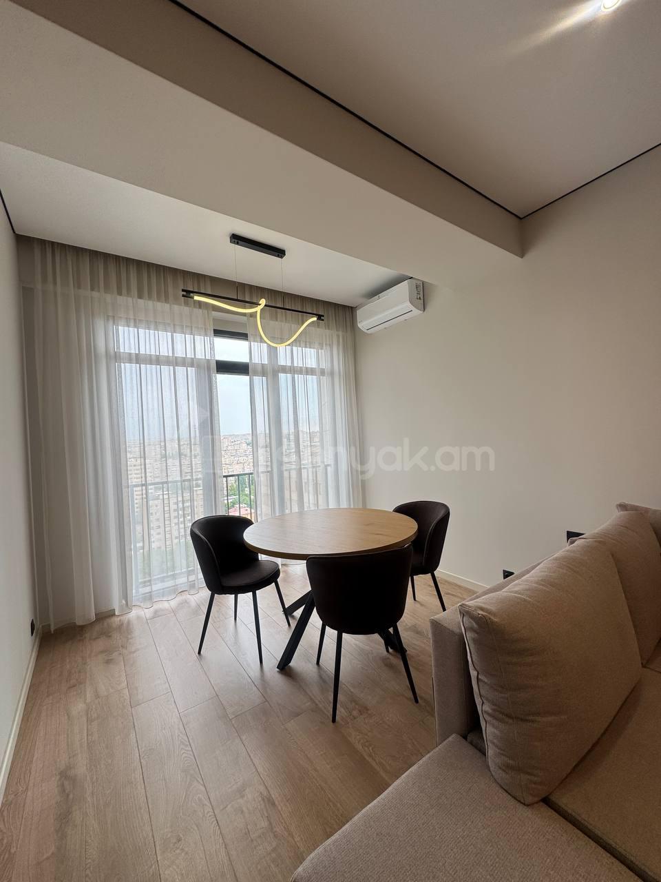 2 Սենյականոց Բնակարան, 54քմ, 14/16 հարկ, Դիզայներական Վերանորոգված, Կահավորված, Արևկող