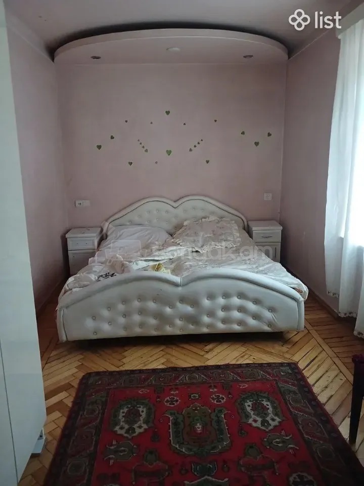 2 Սենյականոց Բնակարան Քարե Շենքում, 56քմ, 4/9 հարկ, Նորմալ Վիճակում, Կահավորված