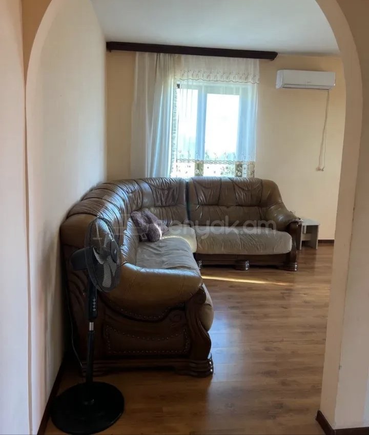 3 Սենյականոց Բնակարան, 84քմ, 4/9 հարկ, Կապիտալ Վերանորոգված, Կահավորված, Արևկող