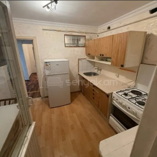 2 Սենյականոց Բնակարան Քարե Շենքում, 50քմ, 2/4 հարկ, Կոսմետիկ Վերանորոգված, Կահավորված, Արևկող