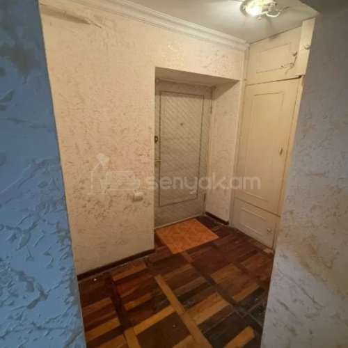 2 Սենյականոց Բնակարան Քարե Շենքում, 50քմ, 2/4 հարկ, Կոսմետիկ Վերանորոգված, Կահավորված, Արևկող