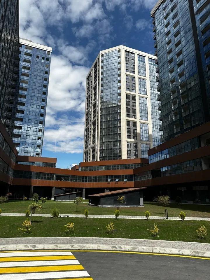 3 Սենյականոց Բնակարան Նորակառույցում, 103քմ, 8/18 հարկ, Զրոյական Վիճակում