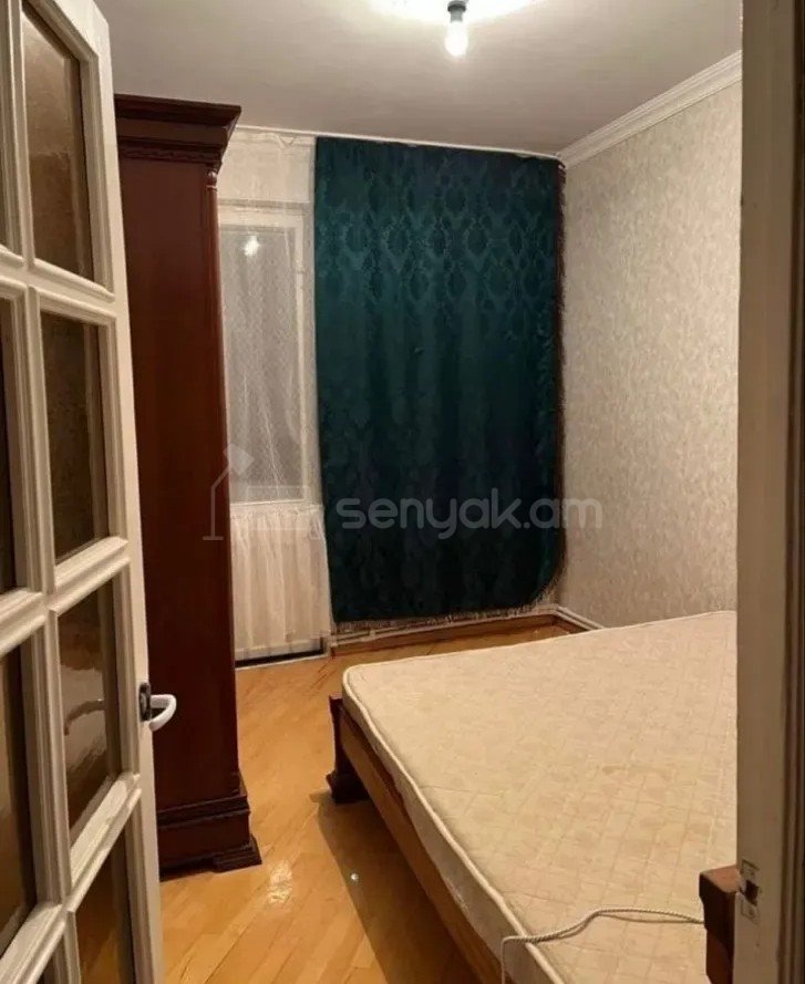 3 Սենյականոց Բնակարան Քարե Շենքում, 70քմ, 3/5 հարկ, Կոսմետիկ Վերանորոգված, Կահավորված