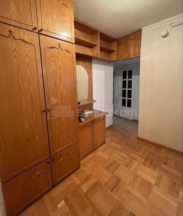 3 Սենյականոց Բնակարան Քարե Շենքում, 70քմ, 3/5 հարկ, Կոսմետիկ Վերանորոգված, Կահավորված