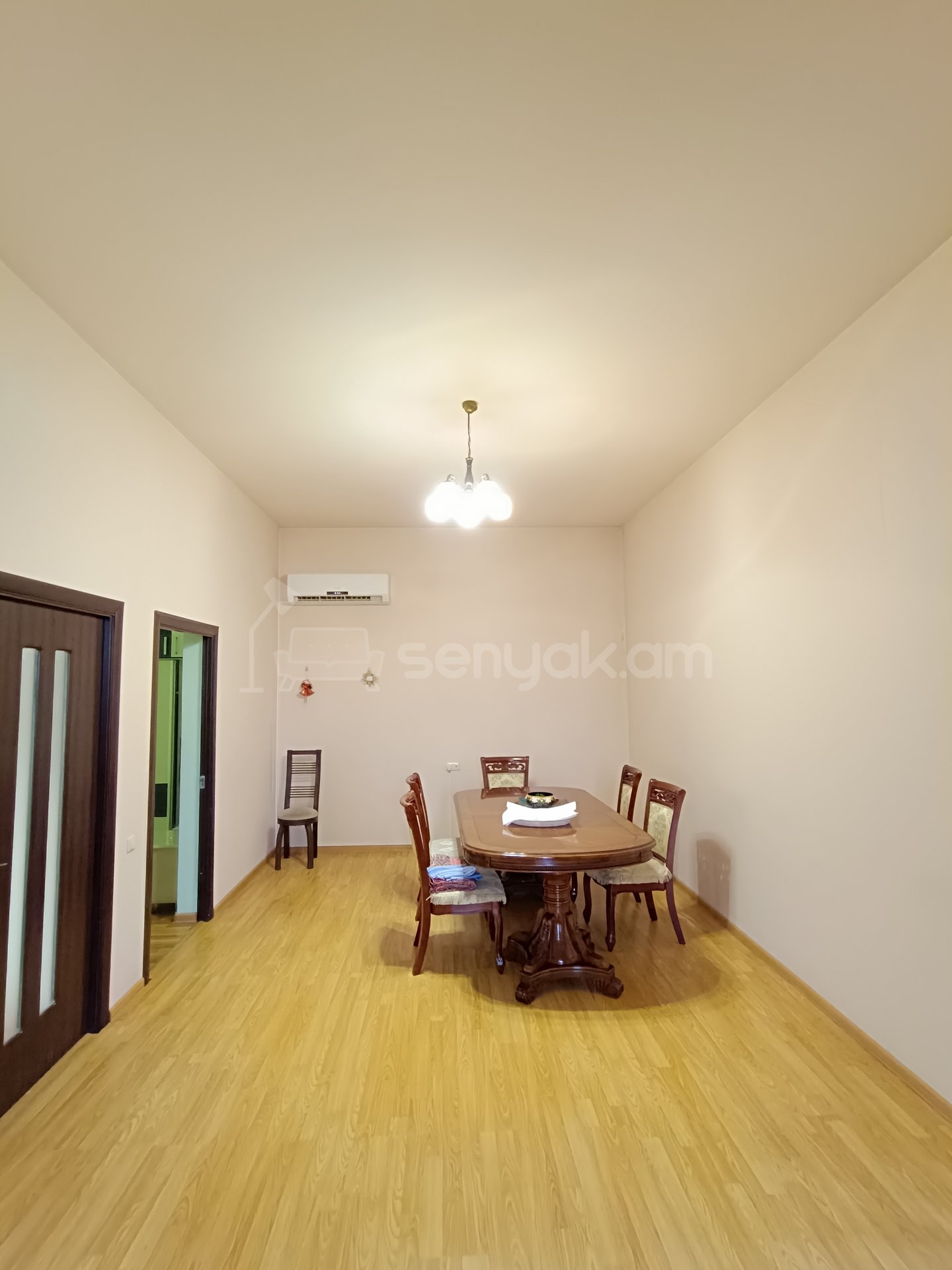 8 Սենյականոց Շքեղ Առանձնատուն, 455քմ