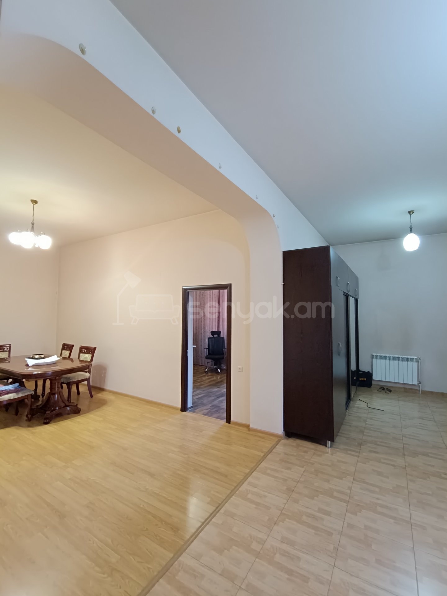 8 Սենյականոց Շքեղ Առանձնատուն, 455քմ