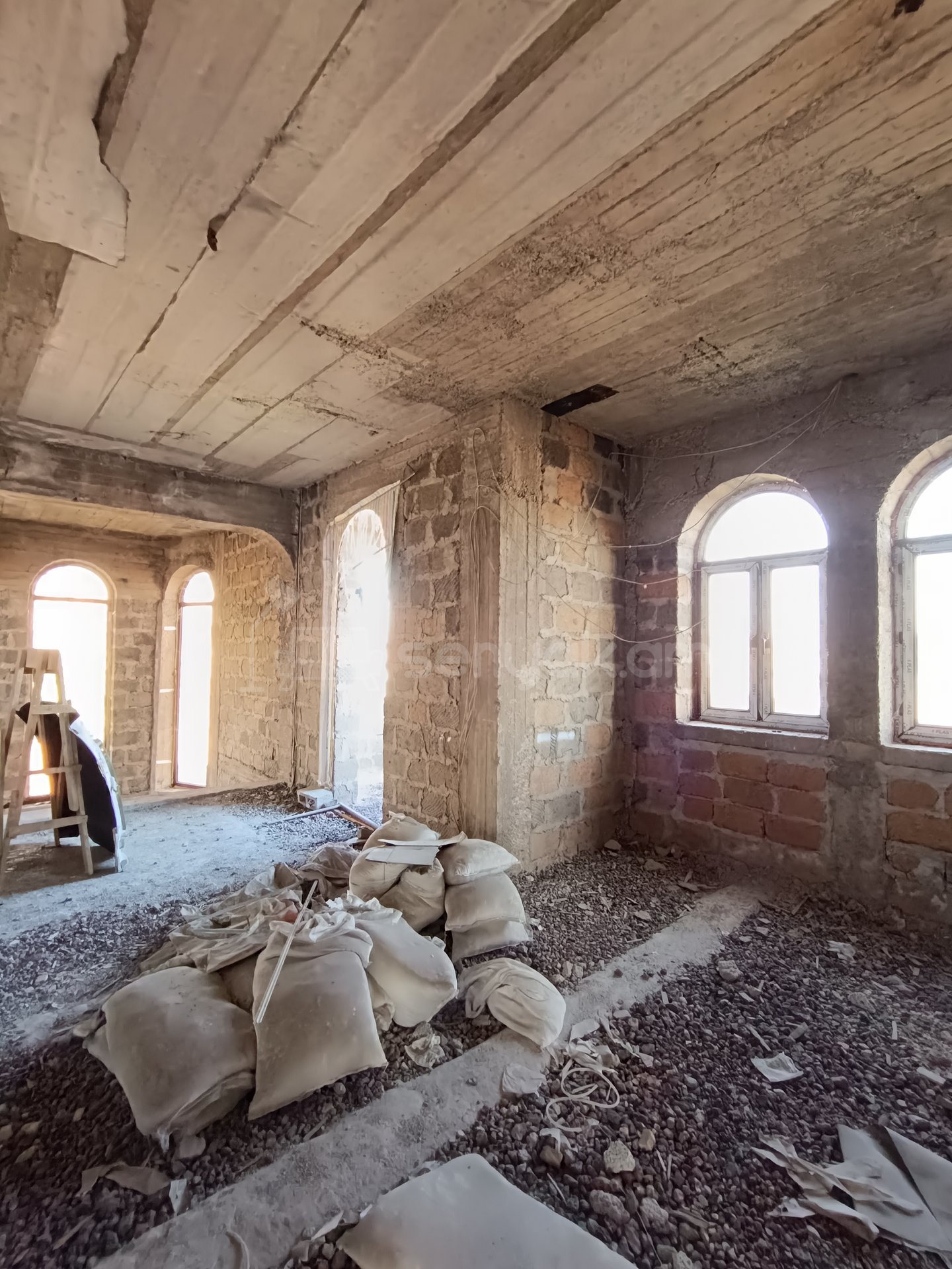 8 Սենյականոց Շքեղ Առանձնատուն, 455քմ