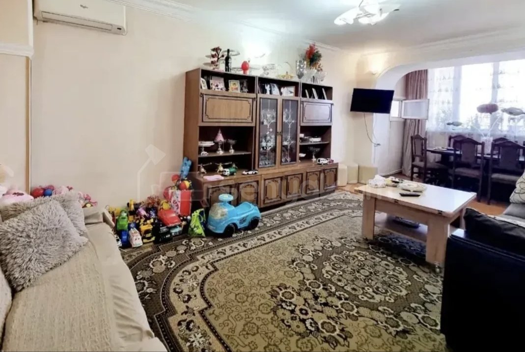 3 Սենյականոց Բնակարան, 78քմ, 5/9 հարկ, Նորմալ Վիճակում, Կահավորված, Արևկող