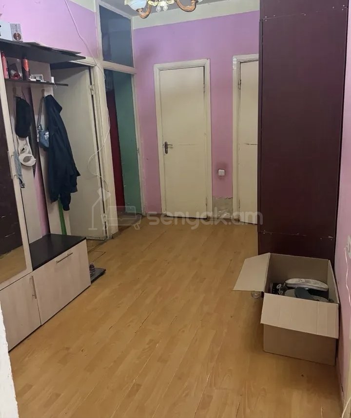 3 Սենյականոց Բնակարան, 77քմ, 7/9 հարկ, Կապիտալ Վերանորոգված, Կահավորված, Արևկող