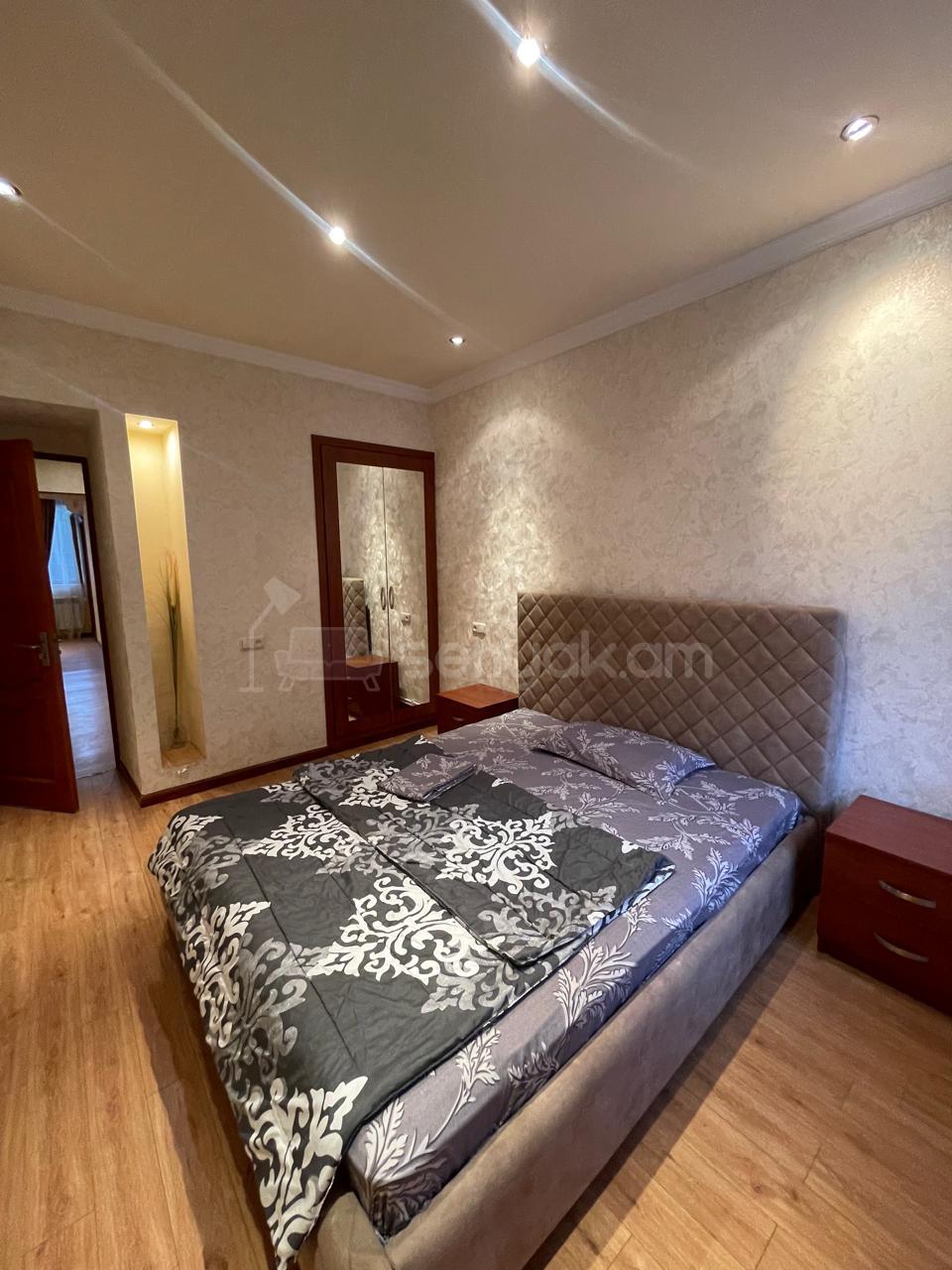 3 Սենյականոց Բնակարան, 75քմ, 1/4 հարկ, Կապիտալ Վերանորոգված