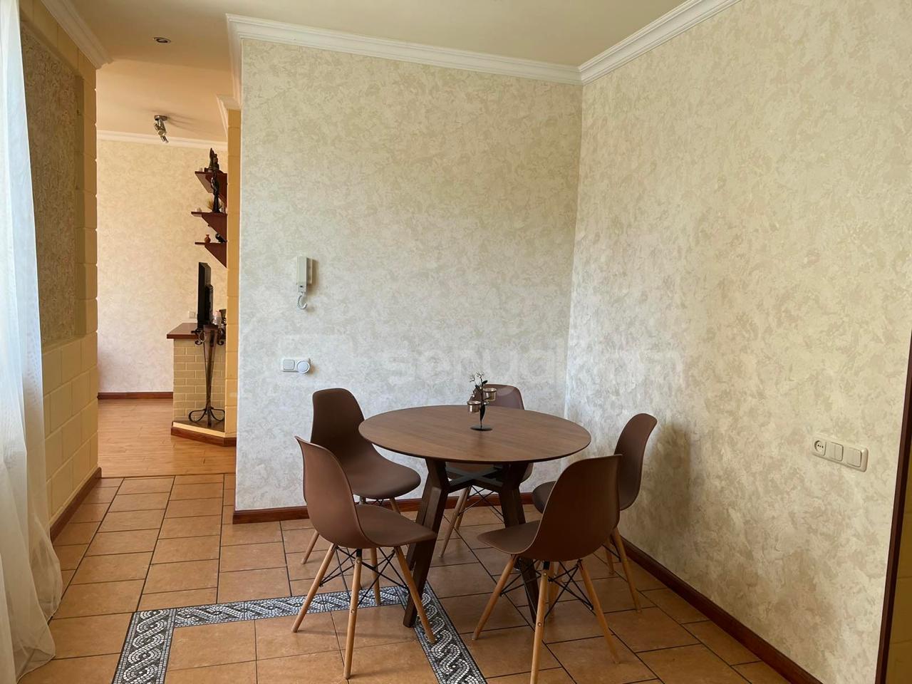 3 Սենյականոց Բնակարան, 75քմ, 1/4 հարկ, Կապիտալ Վերանորոգված