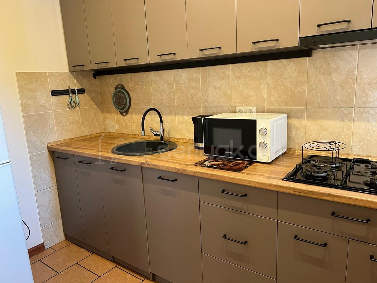 3 Սենյականոց Բնակարան, 75քմ, 1/4 հարկ, Կապիտալ Վերանորոգված