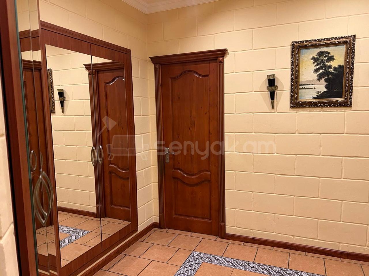 3 Սենյականոց Բնակարան, 75քմ, 1/4 հարկ, Կապիտալ Վերանորոգված