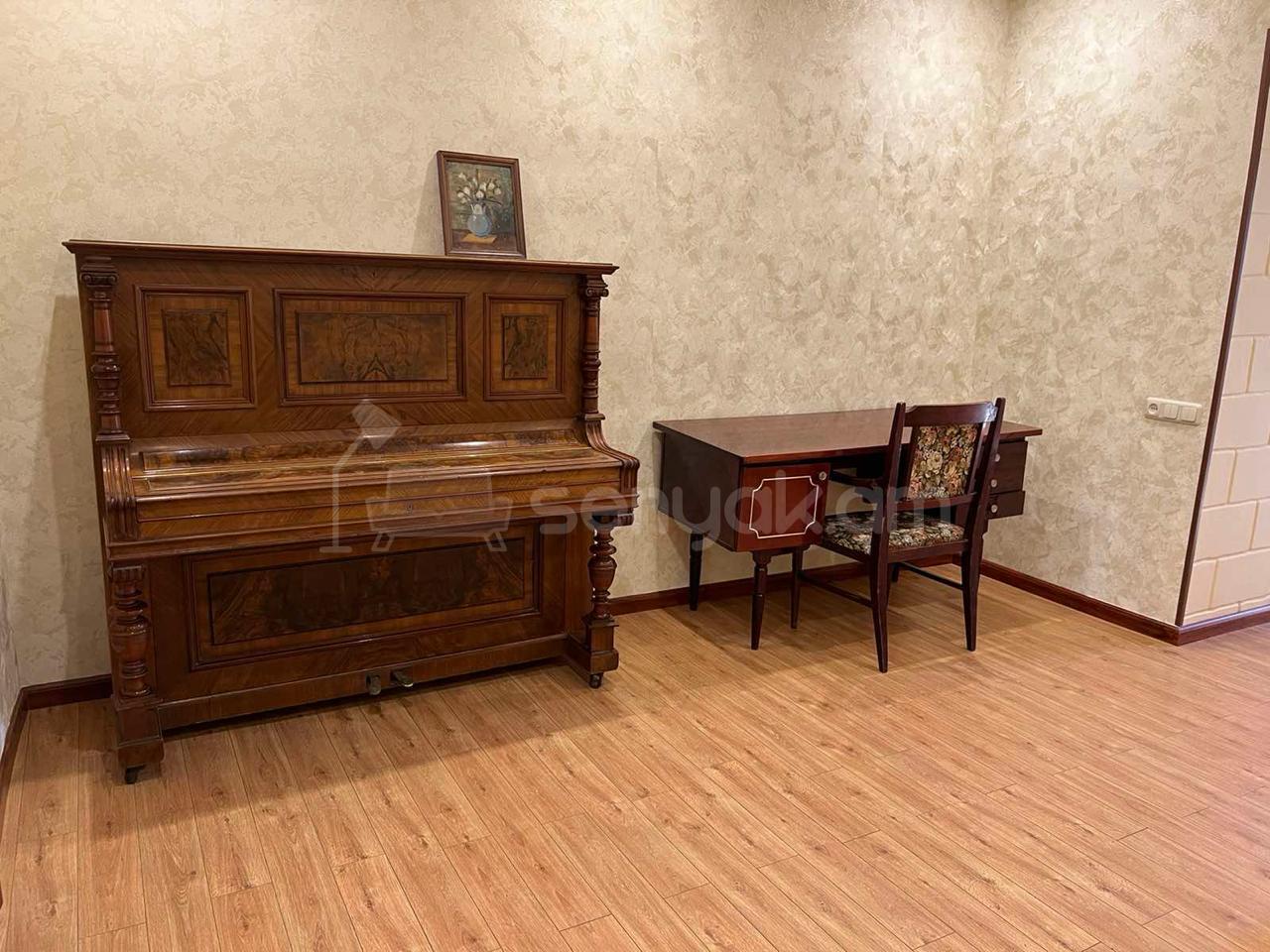 3 Սենյականոց Բնակարան, 75քմ, 1/4 հարկ, Կապիտալ Վերանորոգված