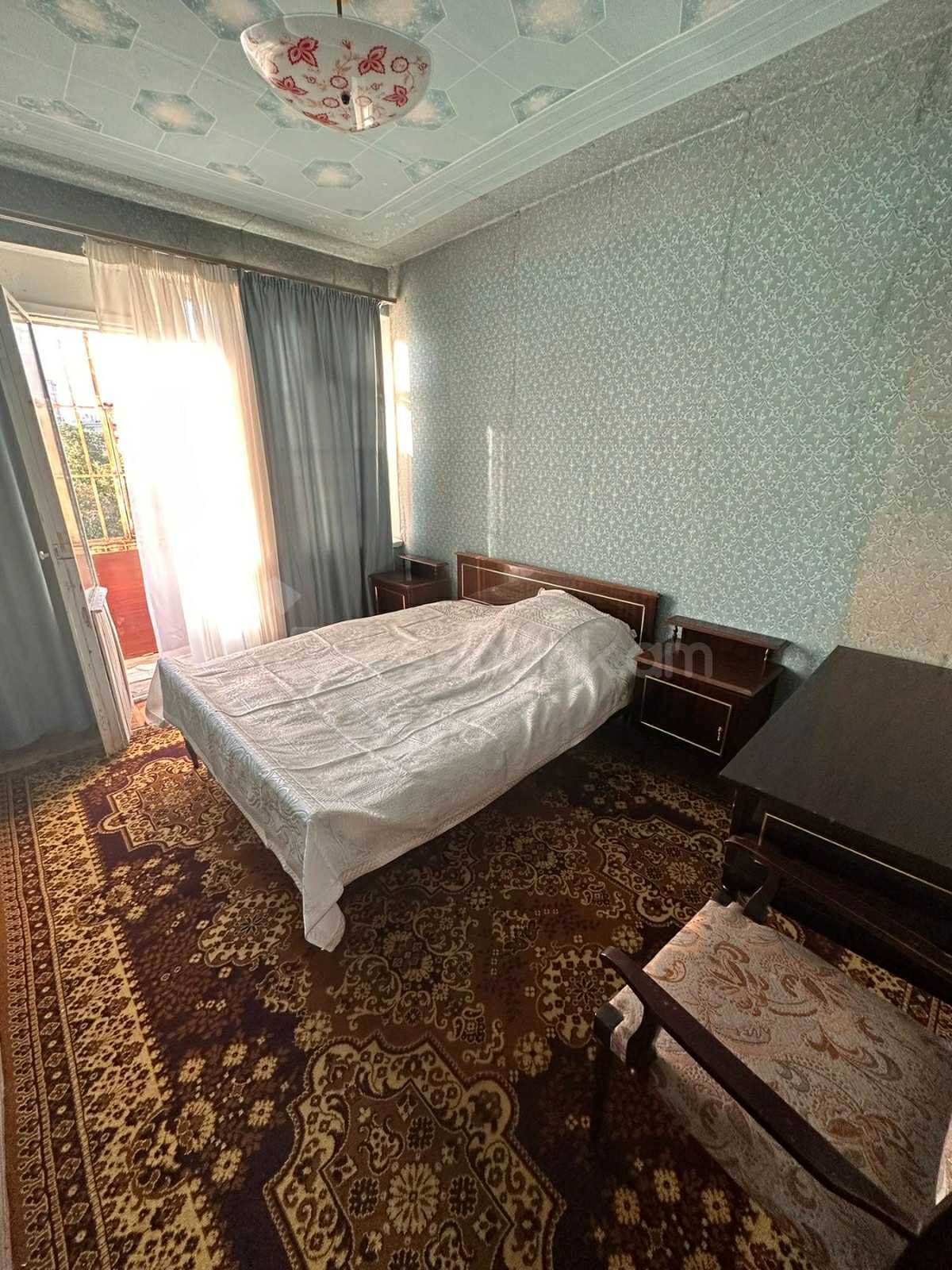 3 Սենյականոց Բնակարան Քարե Շենքում, 90քմ, 3/5 հարկ, Կապիտալ Վերանորոգված, Կահավորված