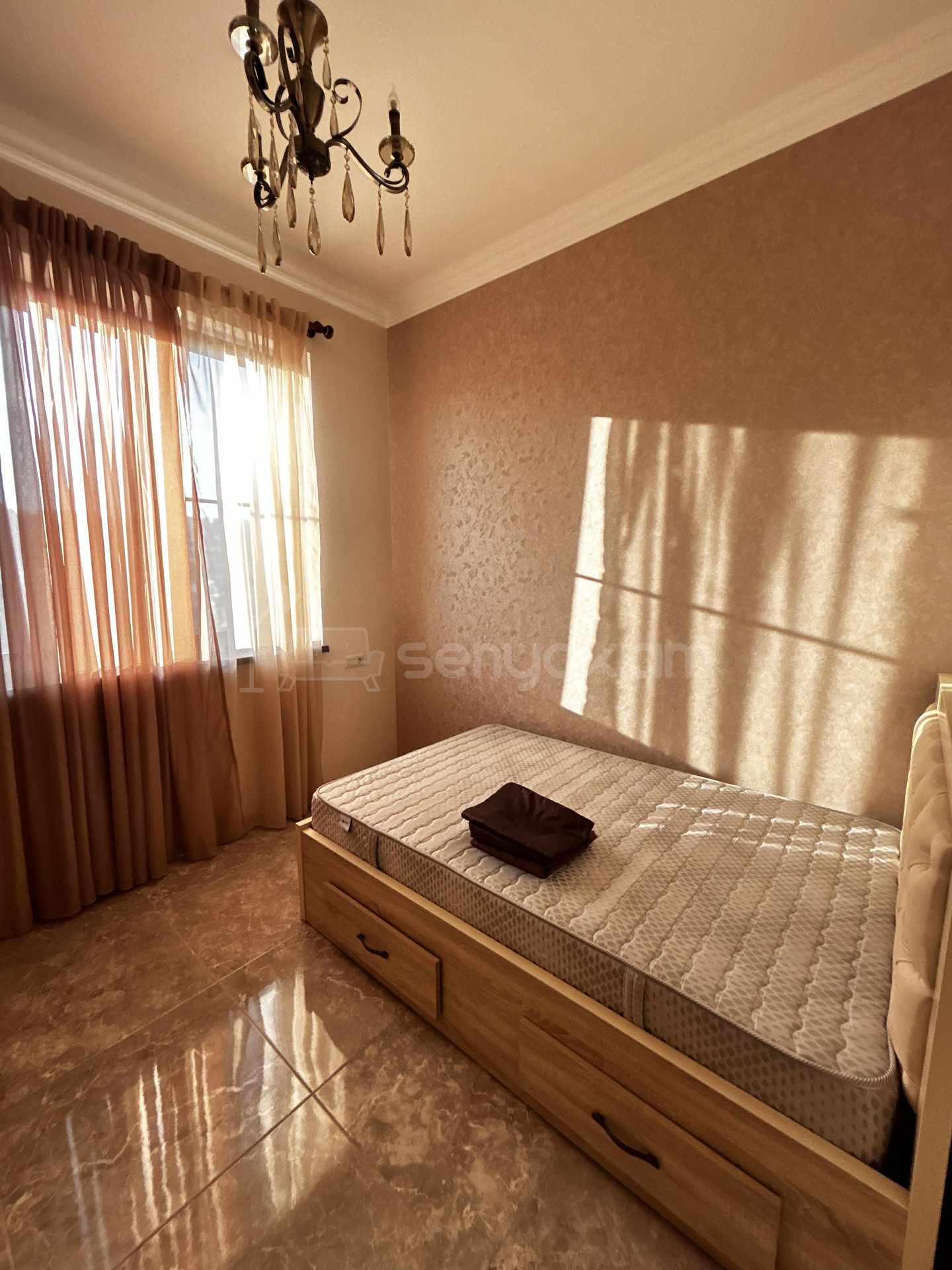 3 Սենյականոց Բնակարան Նորակառույցում, 100քմ, 12/14 հարկ, Կապիտալ Վերանորոգված, Կահավորված, Արևկող