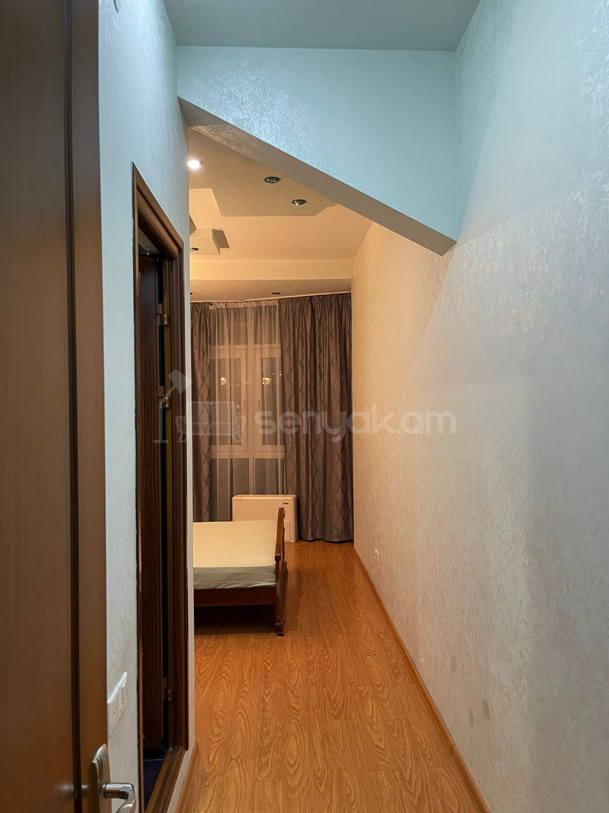 3 Սենյականոց Բնակարան Նորակառույցում, 121քմ, 9/16 հարկ, Կապիտալ Վերանորոգված, Կահավորված, Արևկող