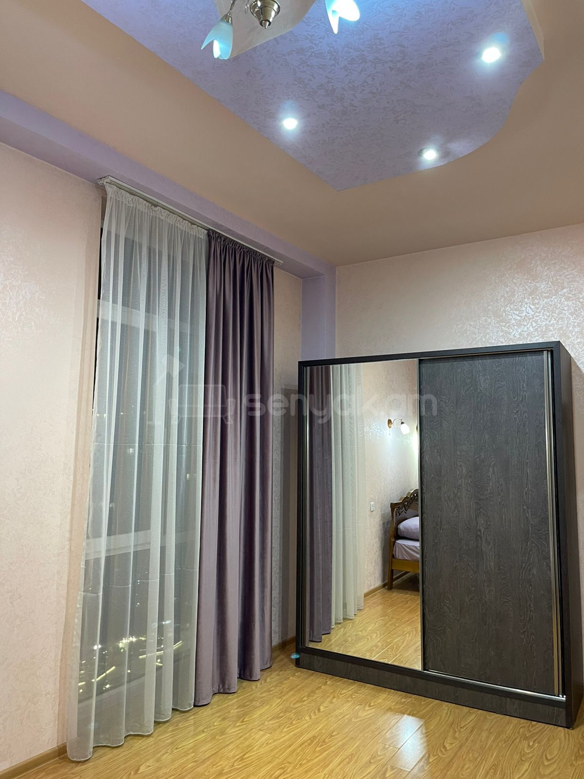 3 Սենյականոց Բնակարան Նորակառույցում, 121քմ, 9/16 հարկ, Կապիտալ Վերանորոգված, Կահավորված, Արևկող