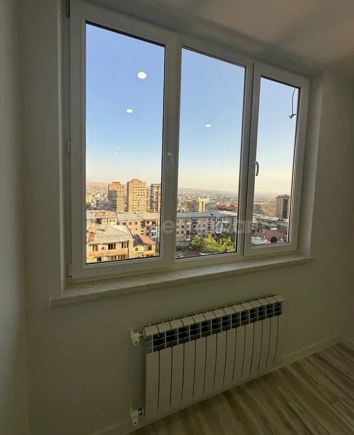 3 Սենյականոց Բնակարան, 70քմ, 9/10 հարկ, Կապիտալ Վերանորոգված