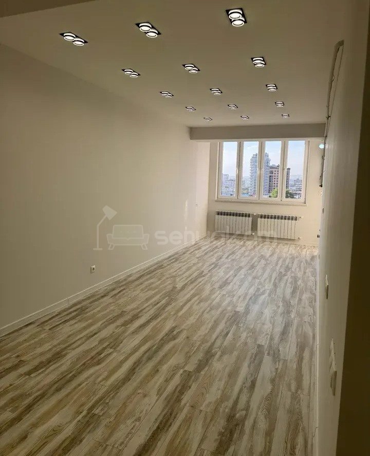 3 Սենյականոց Բնակարան, 70քմ, 9/10 հարկ, Կապիտալ Վերանորոգված