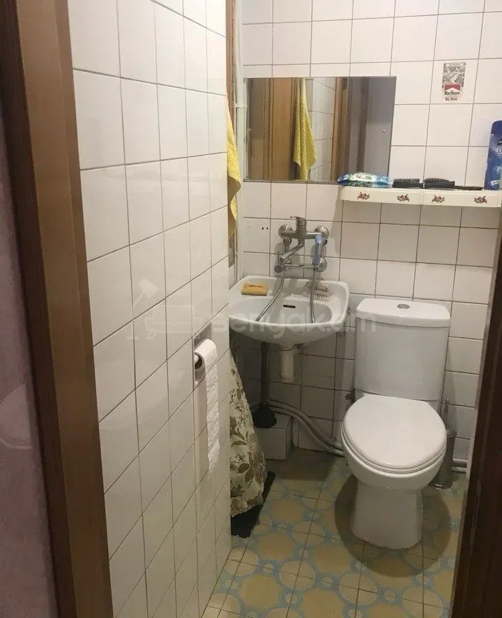 2 Սենյականոց Բնակարան Քարե Շենքում, 80քմ, 4/5 հարկ, Պետական Վիճակում