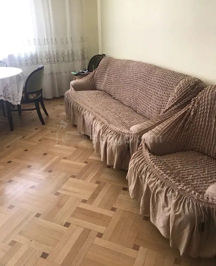 2 Սենյականոց Բնակարան Քարե Շենքում, 80քմ, 4/5 հարկ, Պետական Վիճակում