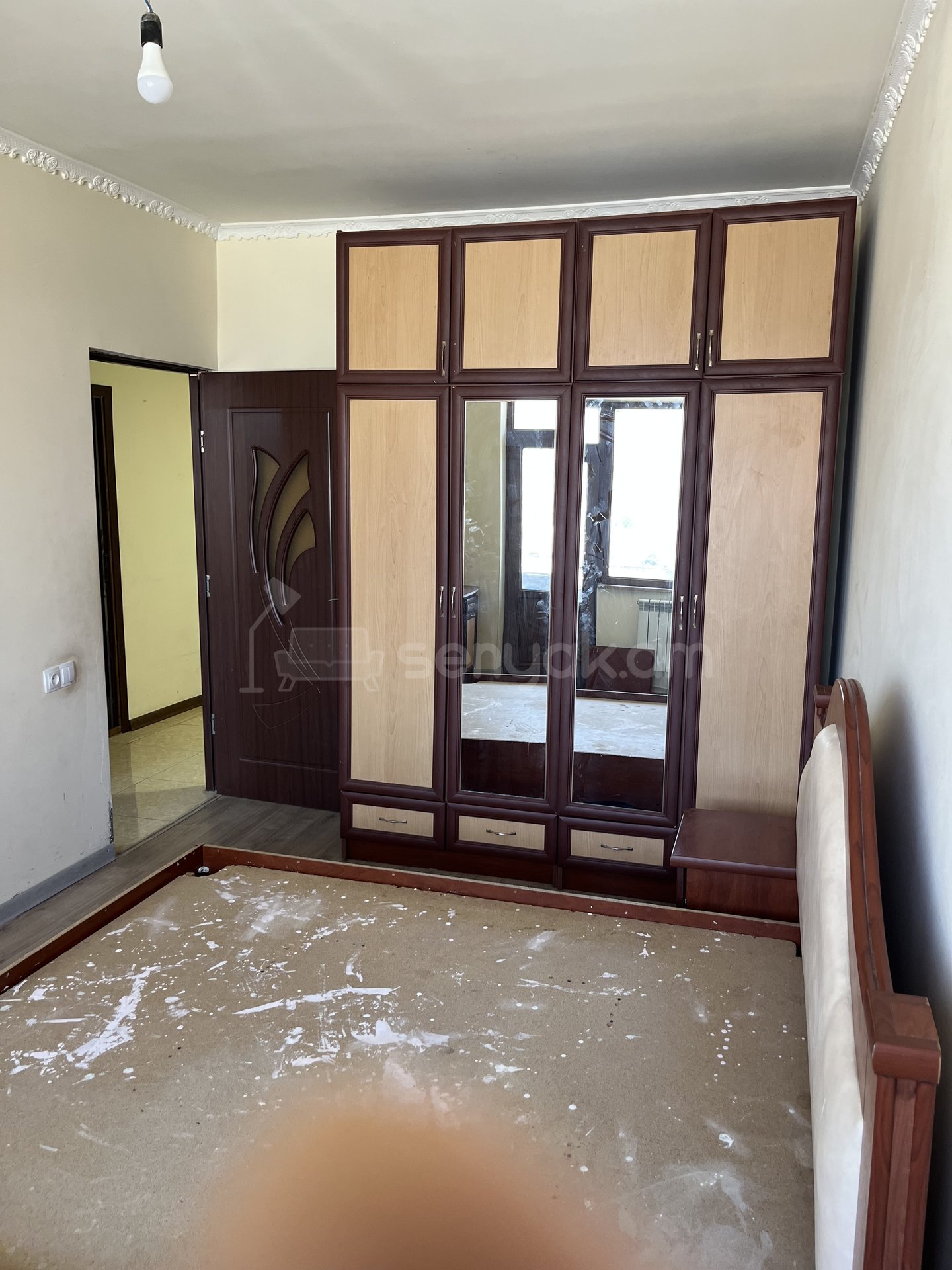 3 Սենյականոց Բնակարան Քարե Շենքում, 76քմ, 4/5 հարկ, Նորմալ Վիճակում, Մասամբ Կահավորված, Արևկող