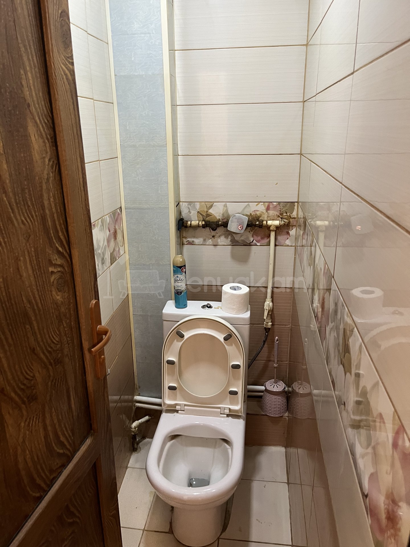 3 Սենյականոց Բնակարան Քարե Շենքում, 76քմ, 4/5 հարկ, Նորմալ Վիճակում, Մասամբ Կահավորված, Արևկող