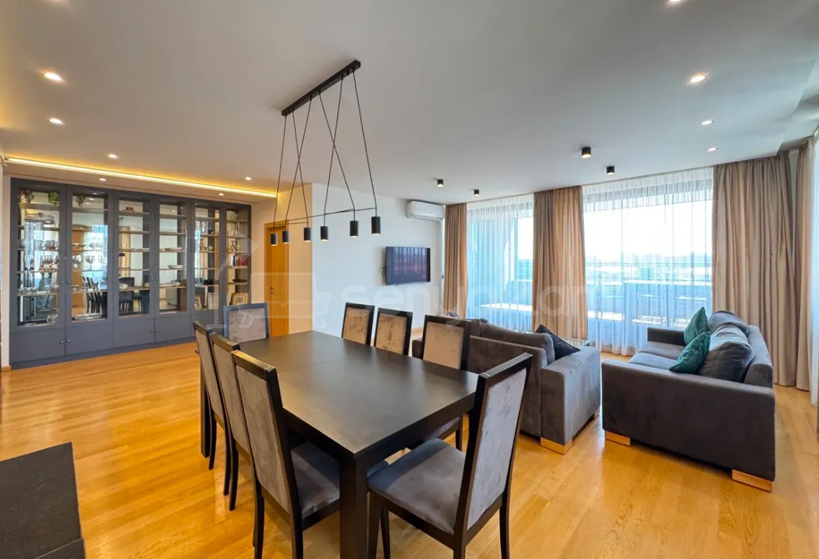 3 Սենյականոց Բնակարան Նորակառույցում, 121քմ, 8/9 հարկ, Դիզայներական Վերանորոգված, Կահավորված, Արևկող